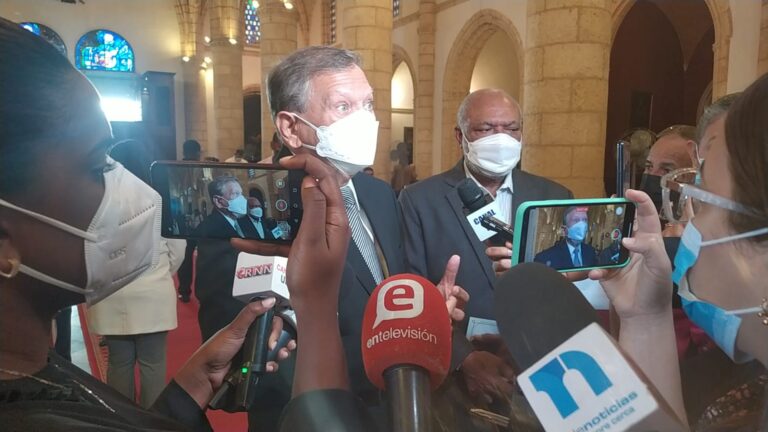 Presidente de Refidomsa asegura Gobierno seguirá subsidiando combustibles