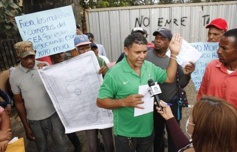 Denuncian acciones para despojar campesinos