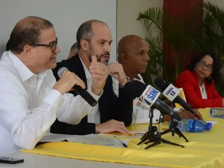 Entidades llaman a Cacerolazo Nacional hoy contra las AFP