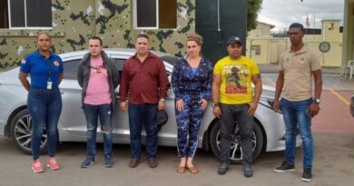El Ejército dominicano detiene otros seis cubanos en puesto de chequeo de Dajabón