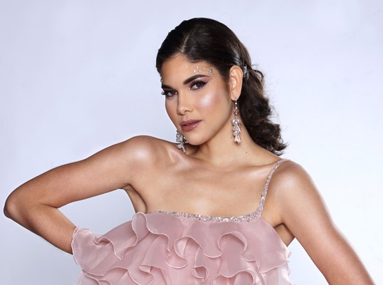 Dominicana Emmy Peña entre las favoritas para el Miss World 2021.