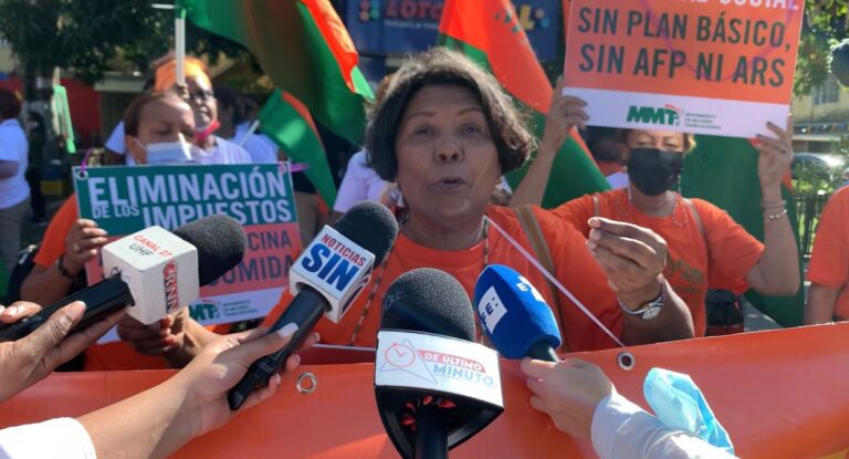 Movimiento de Mujeres Trabajadoras se declara en rebeldía ante «modelo económico y político explotador»