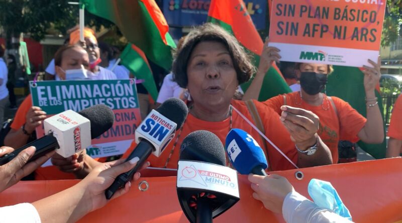 Movimiento de Mujeres Trabajadoras se declara en rebeldía ante «modelo económico y político explotador»