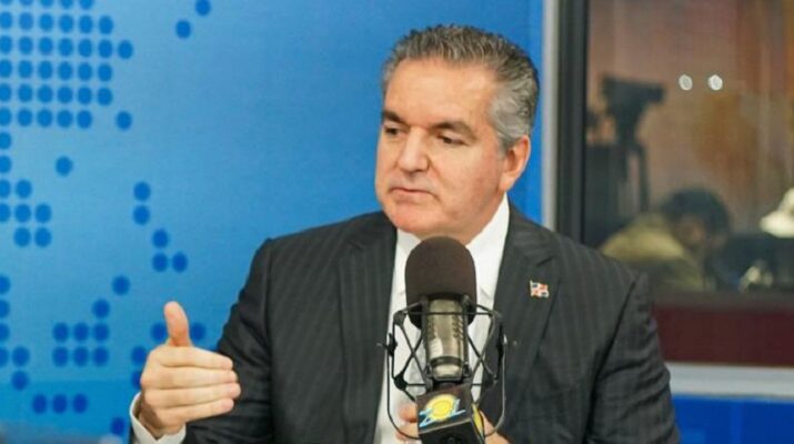 Neney Cabrera resalta buen desempeño económico del Gobierno pese a crisis económica mundial