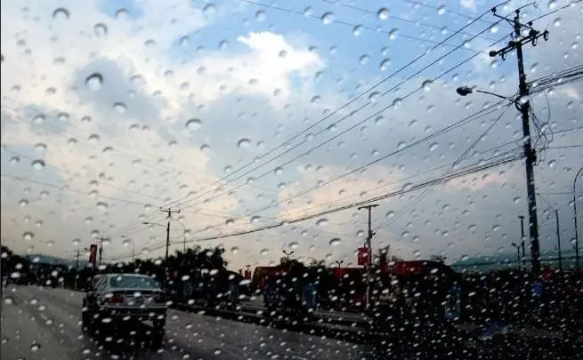 Meteorología: Nubes dispersa y chubascos aislados sobre gran parte del país