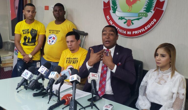 Pedro Botello somete proyecto que busca interpelar al Superintendente de Pensiones