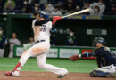 Dominicano Santana consolida lideratos en el béisbol de Japón