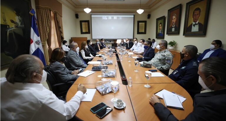 Revisan las acciones antiCovid-19 hoy en la República Dominicana