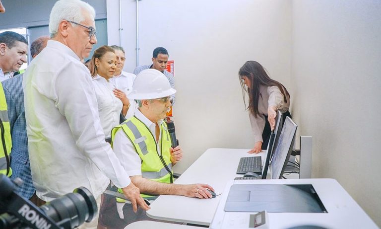 ETED inaugura subestación de tres niveles de alta tensión