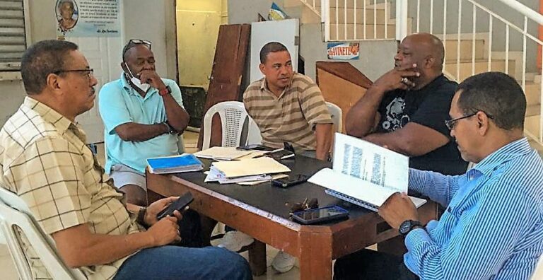 Asociación de Boxeo de Santiago dice tiene estatutos incorporados y que FEDOBOXA pretende confundir