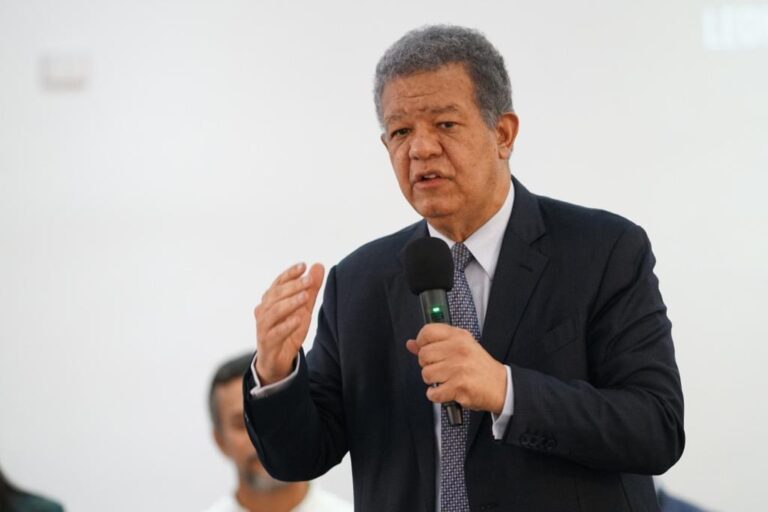 Leonel Fernández: El gobierno no toma las medidas correctas, porque cree que todo está bien