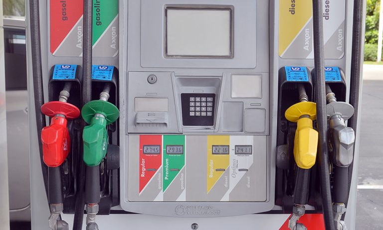 Gobierno subsidiará más de lo prometido en los combustibles