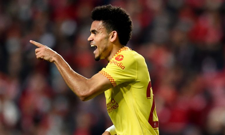 Liverpool y Manchester se imponen en Liga de Campeones