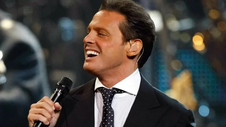 Luis Miguel reaparece en redes con emotivo video para celebrar su cumpleaños #52