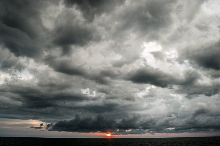 Meteorología prevé pocas lluvias y temperaturas calurosas para hoy