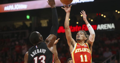 Tiro de Trae Young da primer triunfo a los Hawks sobre el Heat en playoffs de la NBA