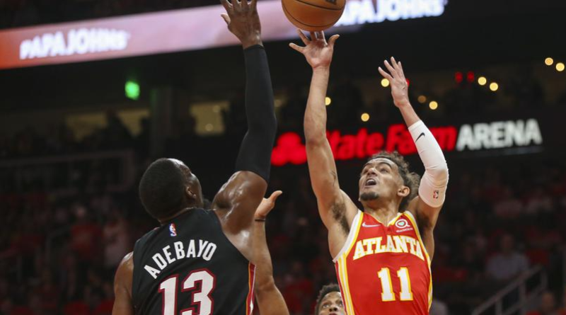 Tiro de Trae Young da primer triunfo a los Hawks sobre el Heat en playoffs de la NBA