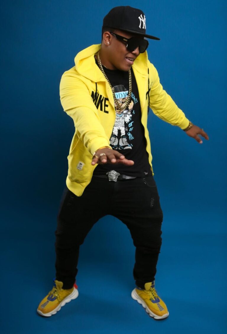 URBANO CHACO IMPACTA CON TEMA "DISFRUTO HACER EL AMOR CONTIGO"