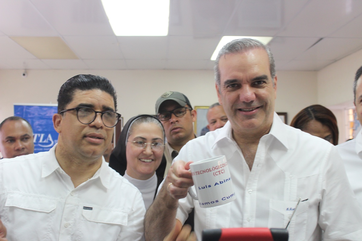 Presidente Luis Abinader deja iniciada primera Feria Científica y Tecnológica del municipio SDE
