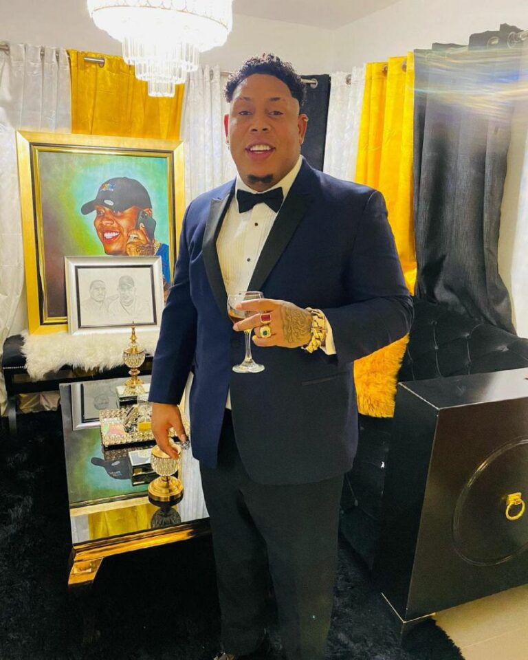 Tirotean vehículo de cantante urbano Bulin 47