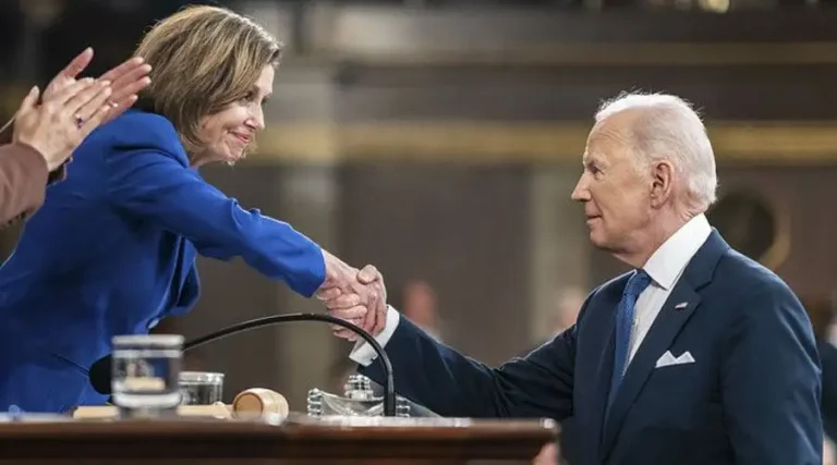 Arzobispo prohíbe a Nancy Pelosi recibir la Comunión por su apoyo público al aborto