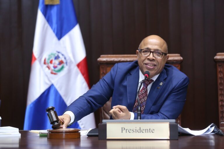 Diputados tratan hoy interpelación al director de la PN
