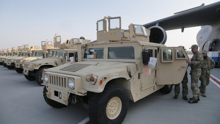 EEUU: Ejército prepara envío de vehículos blindados a Ucrania