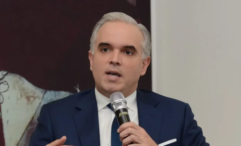 Reforma a la seguridad social incluiría revisión sistema de pensiones