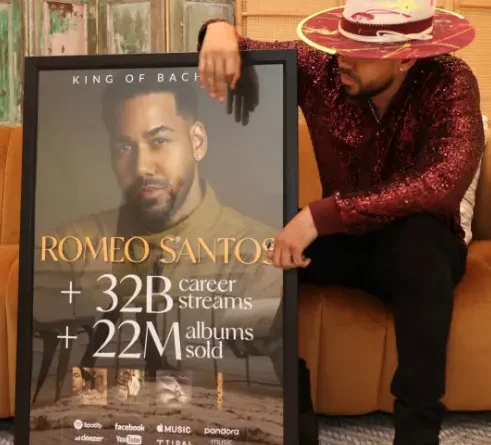 Romeo Santos llega a los 32 billones de streams