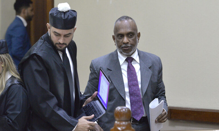 La suerte de dos casos corrupción se decide hoy