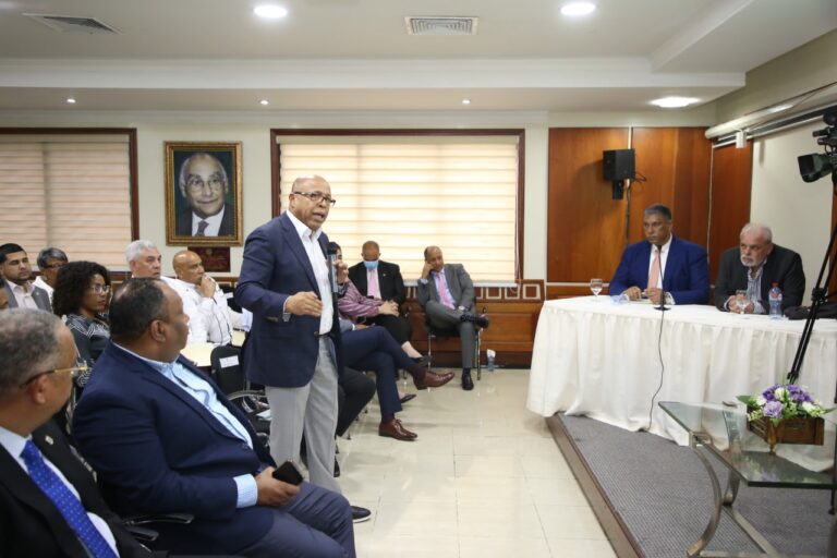 Ministerio y diputados crearán una mesa técnica para trabajar juntos la reforma policial