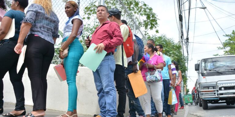 Demanda de empleos formales en República Dominicana va más rápido que la oferta