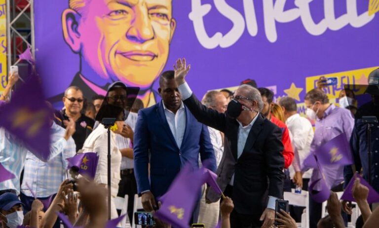 Danilo dice hay más pobreza, hambre e inseguridad