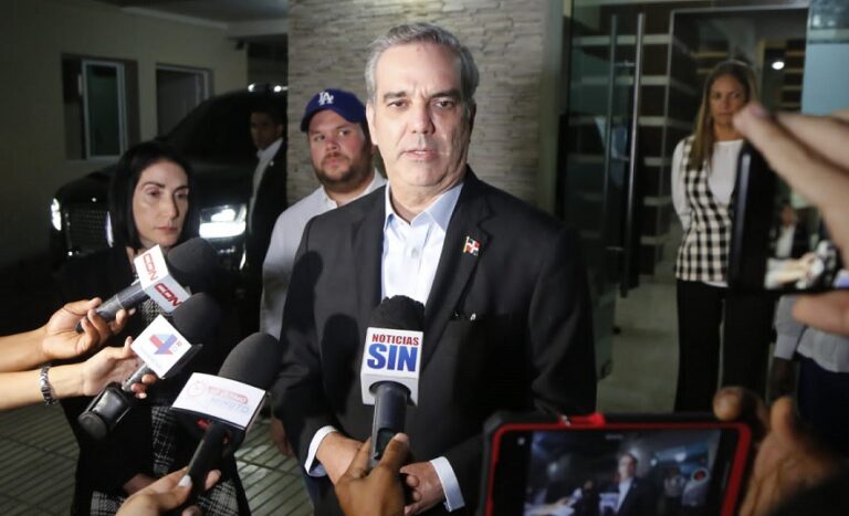 Presidente llama dominicanos a deponer las armas y la violencia