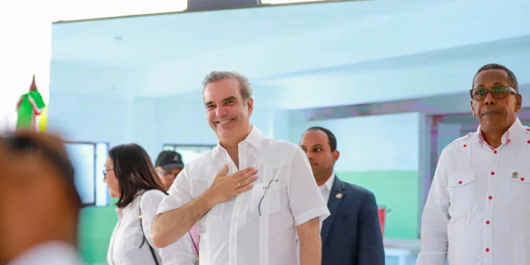 Presidente Abinader viaja este viernes a Santiago