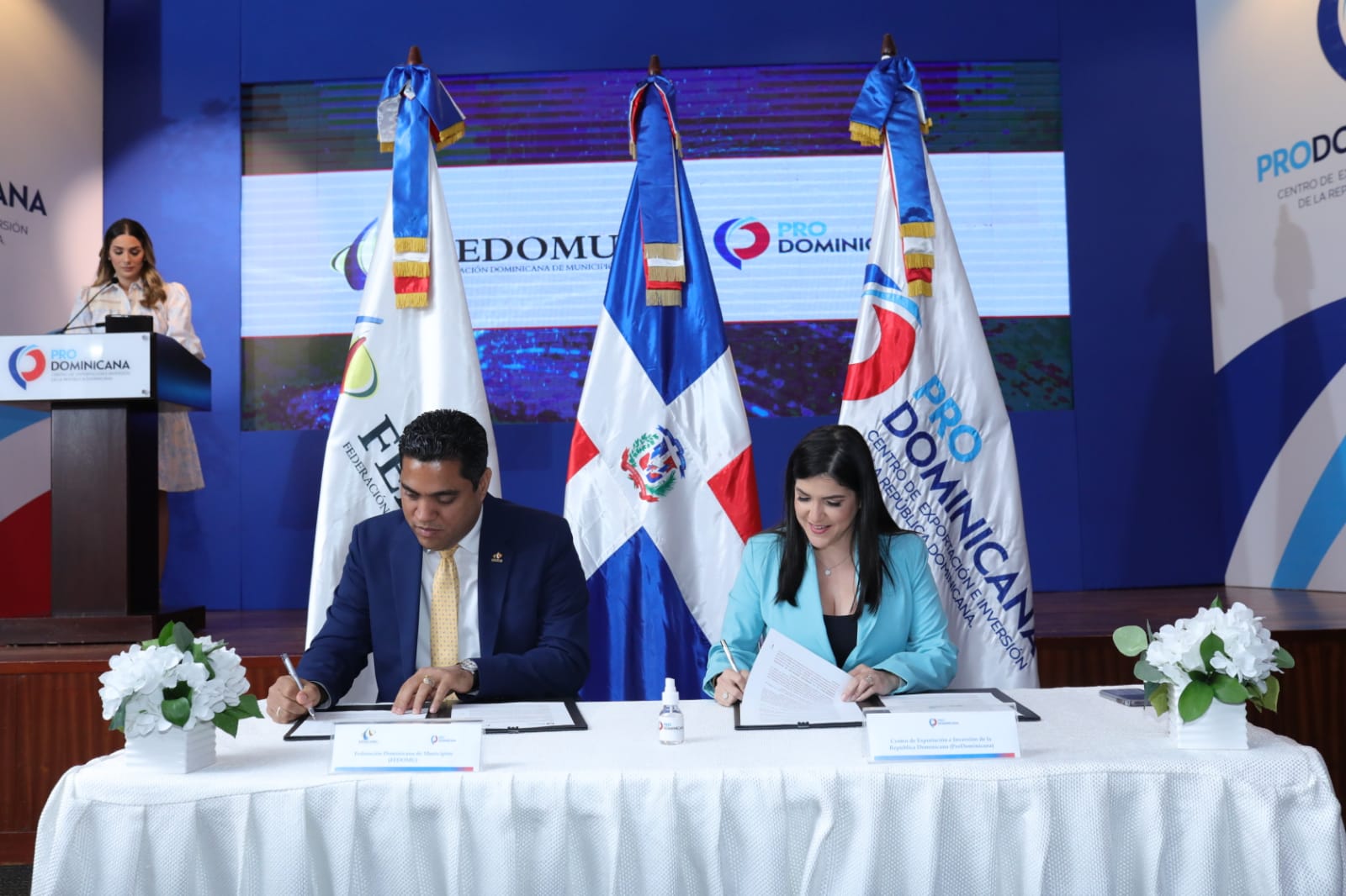 ProDominicana y FEDOMU acuerdan impulsar inversiones en municipios