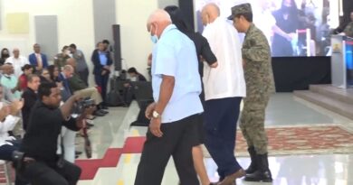 Abinader anuncia aumento salarial para más de 5 mil militares pensionados