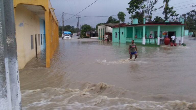 Elevan a cuatro los muertos en Cuba por las fuertes lluvias