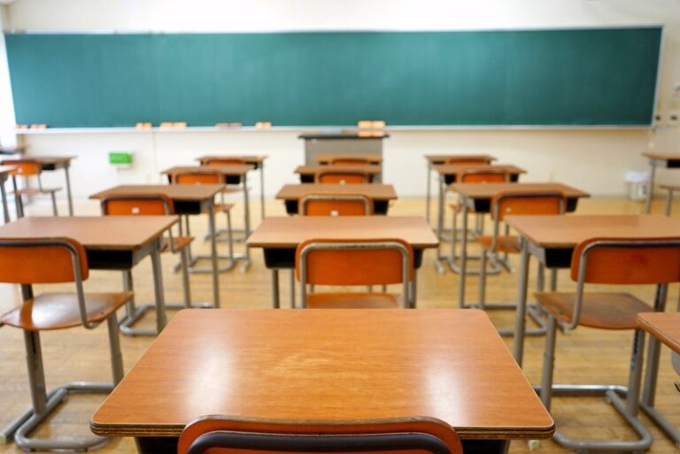 Cierran escuela en San Francisco de Macorís por brote de Covid 19