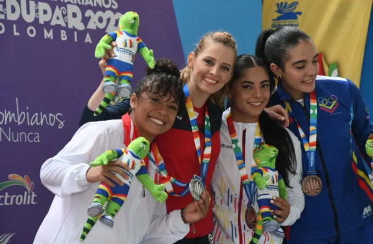 ¡12 medallas! María Dimitrova cumplió