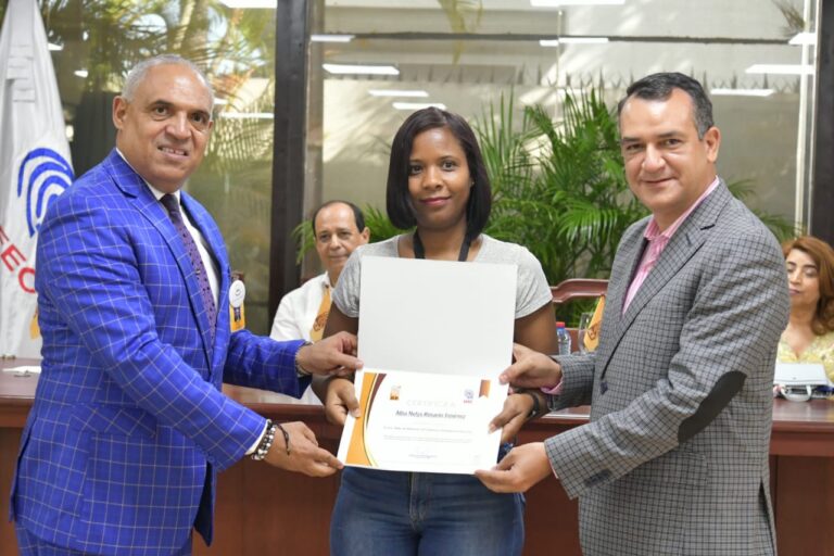 JCE capacita 62 % de su personal a través de la EFEC