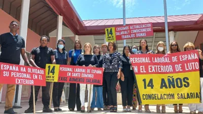 Exigen mejora salarial para personal Administración de España en SD
