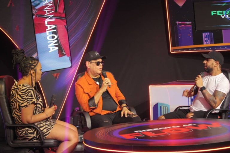 Tras 18 años de su separación, Fernando Villalona y Venya se perdonan