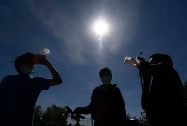 Las altas temperaturas aquejan a la población