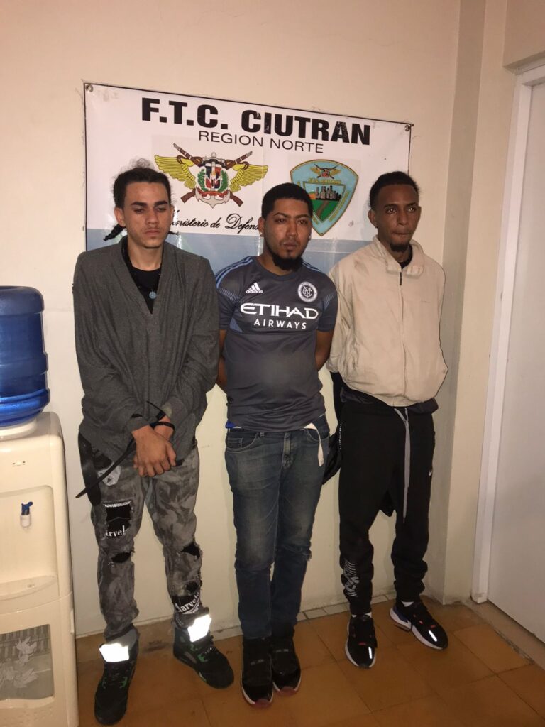 CIUTRAN DETIENE HOMBRES QUE HABIAN ASALTADO SUPERMERCADO