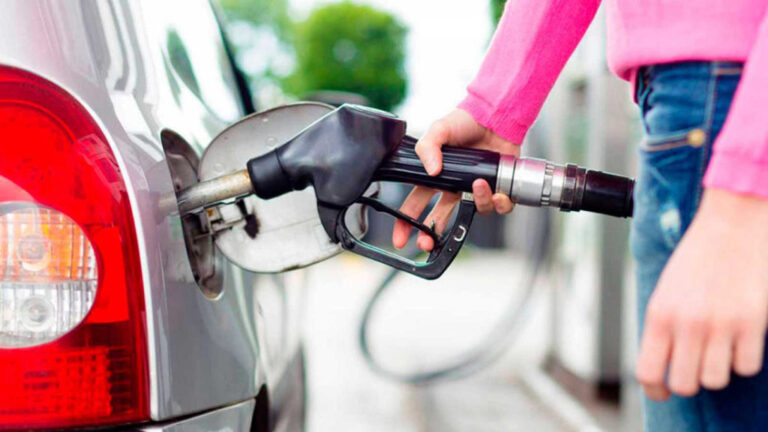 Combustibles siguen igual; Gobierno aporta RD$1080 MM