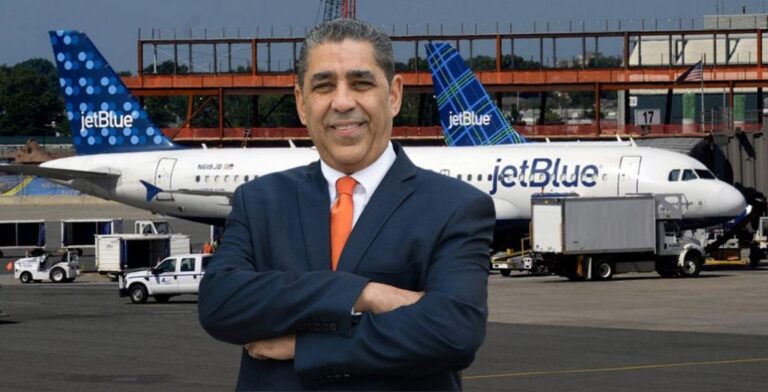 Espaillat convocará audiencias públicas para abordar costo de pasajes de Jet Blue