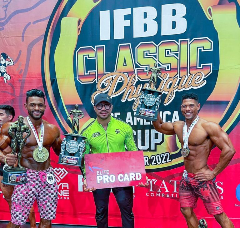 FDFF felicita dominicanos Reyes y García ganadores absolutos IFBB Classic Physique of America Cup’2022 Ecuador