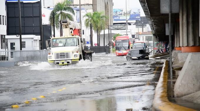 Vaguada continuará provocando aguaceros este jueves