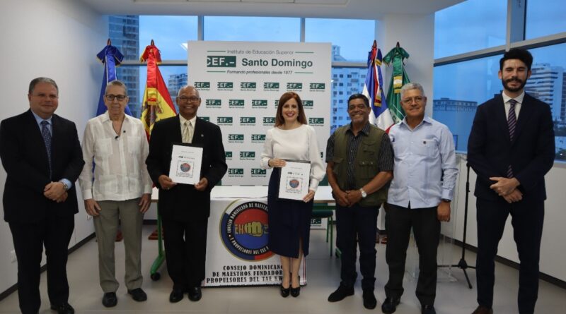 CEF.- Santo Domingo y Codofumatae firman acuerdo promoverá formación profesional